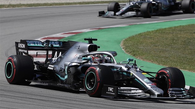 Lewis Hamilton ze stje Mercedes ve Velk cen panlska.