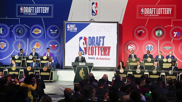Mark Tatum, druh mu NBA, d draftovou loterii.