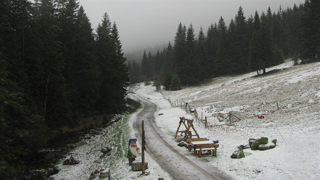 Sněhová pokrývka v Obřím dole (14.5.2019).
