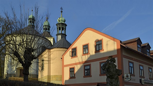 Kapli v Hodkovicch nad Mohelkou opravil soukromnk Josef Koek. 