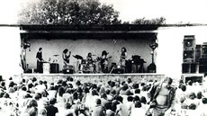 Utajený rockový festival v Žabčicích v roce 1982. O rok později akci rozprášili...