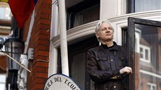 védská policie zane znovu vyetovat Assange kvli znásilnní. (13. kvtna...