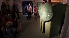 Výstava ve Středočeském muzeu v Roztokách u Prahy představuje videohru Chuchel studia Amanita Design. Na snímku autor hry Jaromír Plachý.