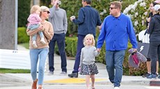 James Corden s manelkou Julií a dcerami Carey a Charlotte (22. bezna 2019)