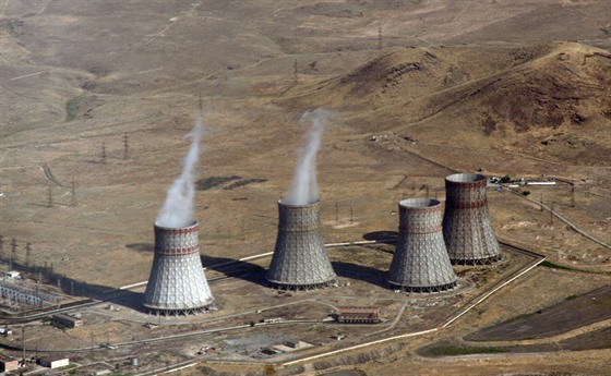 Chladící ve arménské jaderné elektrárny Metsamor.