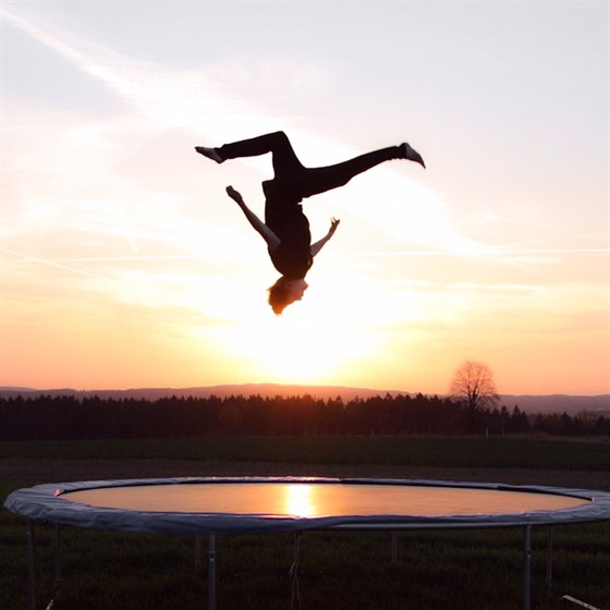 O parkour je mezi mladými lidmi ím dál vtí zájem. Není to toti jen koníek,...