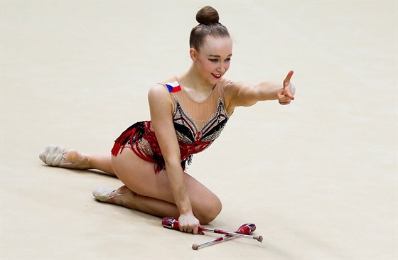 Moderní gymnastka Alina Chamzinová