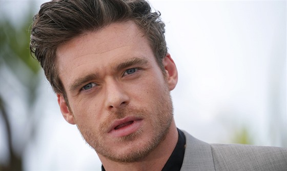 Richard Madden na 72. roníku filmového festivalu v Cannes (16. kvtna 2019)