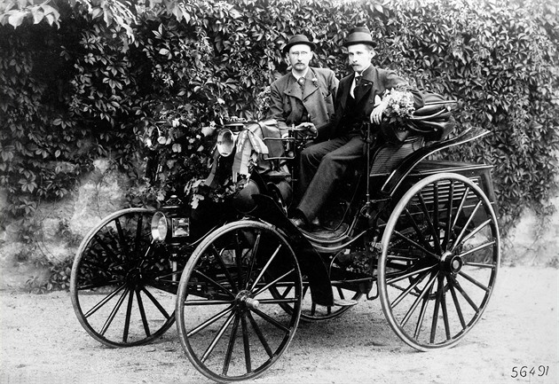 Autofotka týdne: Český pionýr motorismu měl první řidičský průkaz i auto