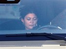 Kylie Jennerová bez make-upu na cest k matce
