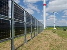 Alternativní solárně-větrno-zemědělská idylka