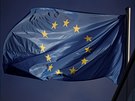 Vlajka evropské unie nad sídlem Evropské lidové strany (26. kvtna 2019)