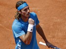 ek Stefanos Tsitsipas se povzbuzuje na Roland Garros.