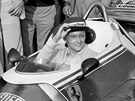 Automobilový závodník Niki Lauda ván havaroval 1. srpna 1976 na Velké cen...