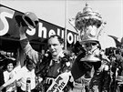 Automobilový závodník Niki Lauda s pohárem za vítzství Velké ceny ve Velké...