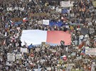 V Praze lid� u� po�tvrt� demonstruj� za nez�vislost justice a za odvol�n�...