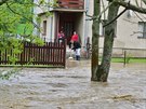 Bleskov povodn zpsobil vodn tok Senina ve Valask Polance.