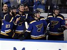 Hokejisté St. Louis Blues se radují z postupu do finále NHL.