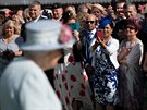 Královna Albta II. na zahradní párty v Buckinghamském paláci (Londýn, 21....