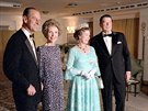 Britský princ Philip, první dáma USA Nancy Reaganová, královna Albta II. a...