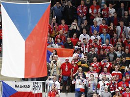 Čeští hokejisté porazili před hlasitou kulisou Švýcary 5:4.