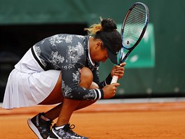 Japonka Naomi sakaov smutn v utkn Roland Garros.