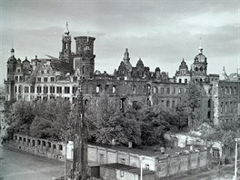 Vyhoelý Rezidenní zámek (1968)