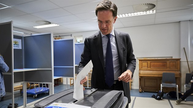 Nizozemsk premir Mark Rutte u voleb do Evropskho parlamentu (23. kvtna 2019)