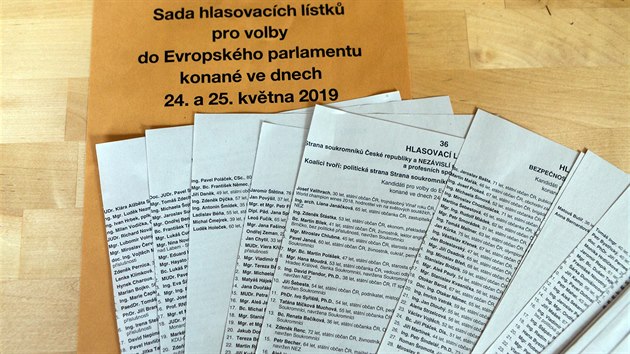 Lidem v části Prostějova přišly vadné hlasovací lístky pro blížící se volby do Evropského parlamentu. Jsou vytištěné a oříznuté nakřivo a zhruba na třetině tak nejde dát preferenční hlas.