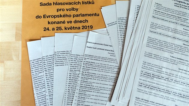 Lidem v části Prostějova přišly vadné hlasovací lístky pro blížící se volby do Evropského parlamentu. Jsou vytištěné a oříznuté nakřivo a zhruba na třetině tak nejde dát preferenční hlas.