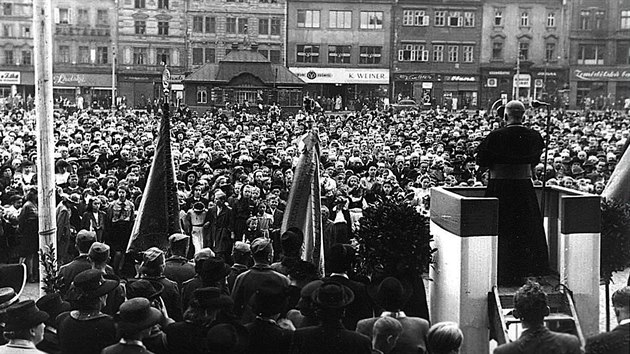 V roce 1947 pijel Josef Beran do Plzn ve funkci arcibiskupa.