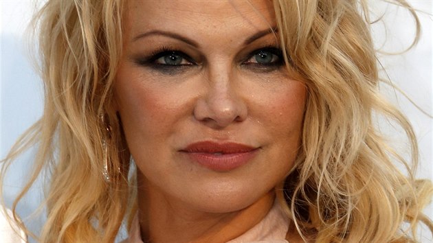 Pamela Andersonová (Cap d'Antibes, 23. května 2019)