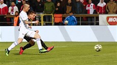 Slávista Luká Masopust ve finále domácího poháru stílí druhý gól svého týmu,...