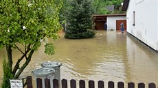 Bleskové povodn zpsobil vodní tok Senina v Ústí u Vsetína.