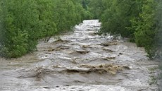 Bleskové povodn zpsobil vodní tok Senina v Ústí u Vsetína.