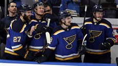 Hokejisté St. Louis Blues se radují z postupu do finále NHL.