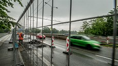 Kvli opravám mostu U Soutoku se v Hradci Králové ekají komplikace a kolony...