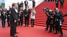 Brad Pitt a Leonardo DiCaprio na premiée filmu Tenkrát v Hollywoodu (Cannes,...