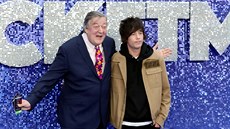 Stephen Fry a jeho manel Elliott Spencer (Londýn, 20. kvtna 2019)