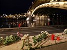 Lidé vzpomínali na obti nehody na Dunaji. (30. kvtna 2019)