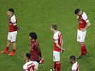 Fotbalisté Arsenalu sledují po finále Evropské liy oslavy Chelsea.