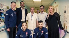 �eská fotbalová reprezentace zahájila spolupráci s Nada�ním fondem Kapka nad�je.