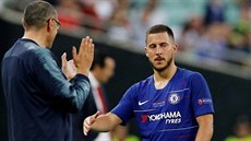 Belgický záloník Eden Hazard z Chelsea stídá ve finále Evropské ligy a podává...