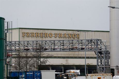 Továrna spolenosti Ferrero v obci Villers-Ecalles na severu Francie (27....