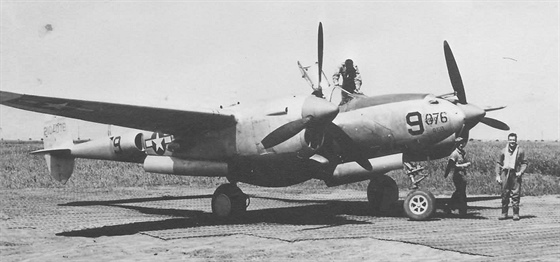 Letoun P-38 Ligthning ze sestavy 14. stíhací skupiny