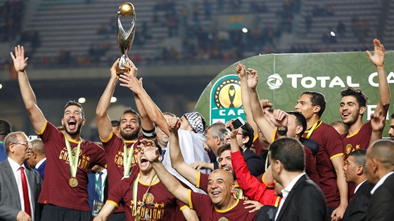 Fotbalisté Espérance Tunis slaví triumf v africké Lize mistr.