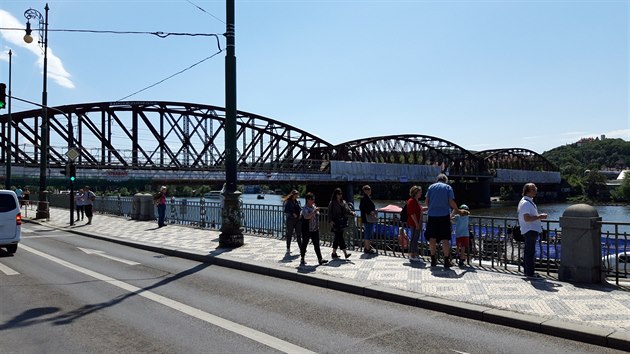 Oprava elezniního mostu na Výtoni