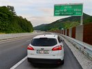 Po letech se Slovincm podailo dokonit dálnici a na hraniní pechod...