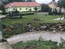 B�lsko na Strakonicku zaplavila bleskov� povode�. Voda se vylila z koryt...