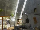 V dom podle svého vlastního návrhu bydlí architekt Takei Hosaka se svou...